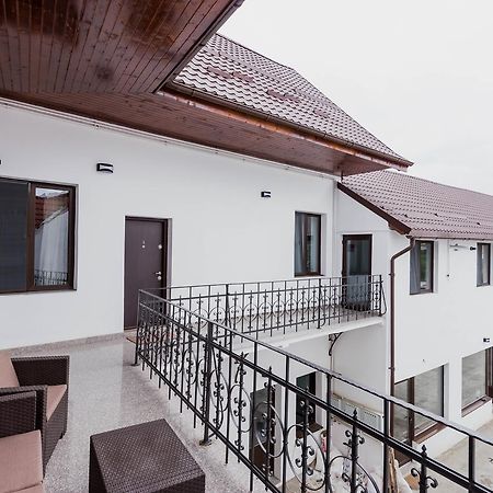 Elegant House 호텔 Făgăraş 외부 사진