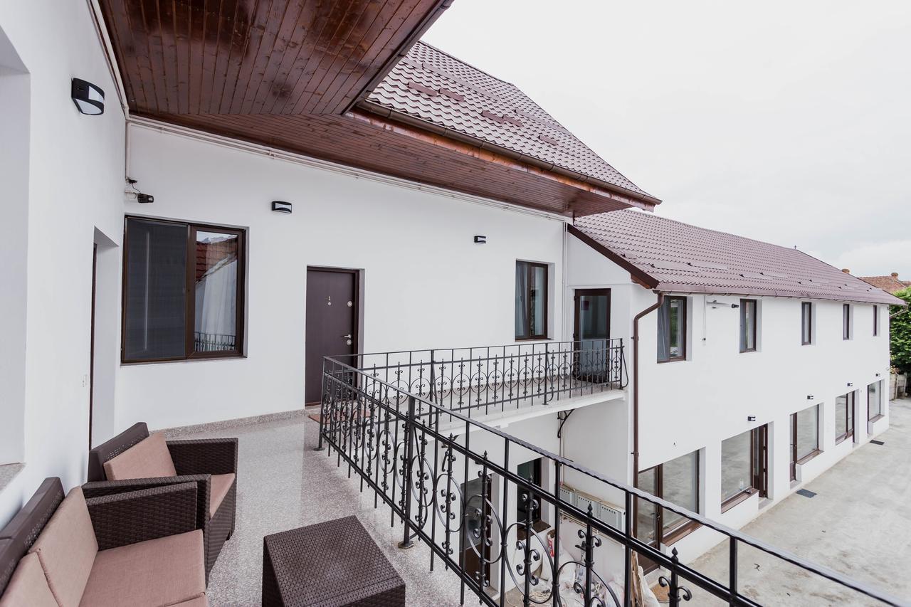 Elegant House 호텔 Făgăraş 외부 사진