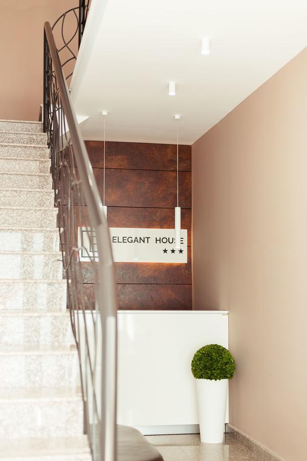 Elegant House 호텔 Făgăraş 외부 사진