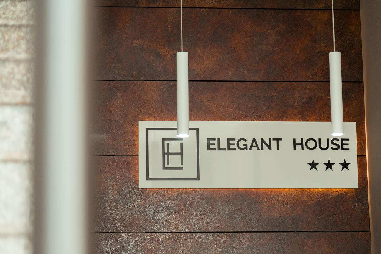 Elegant House 호텔 Făgăraş 외부 사진