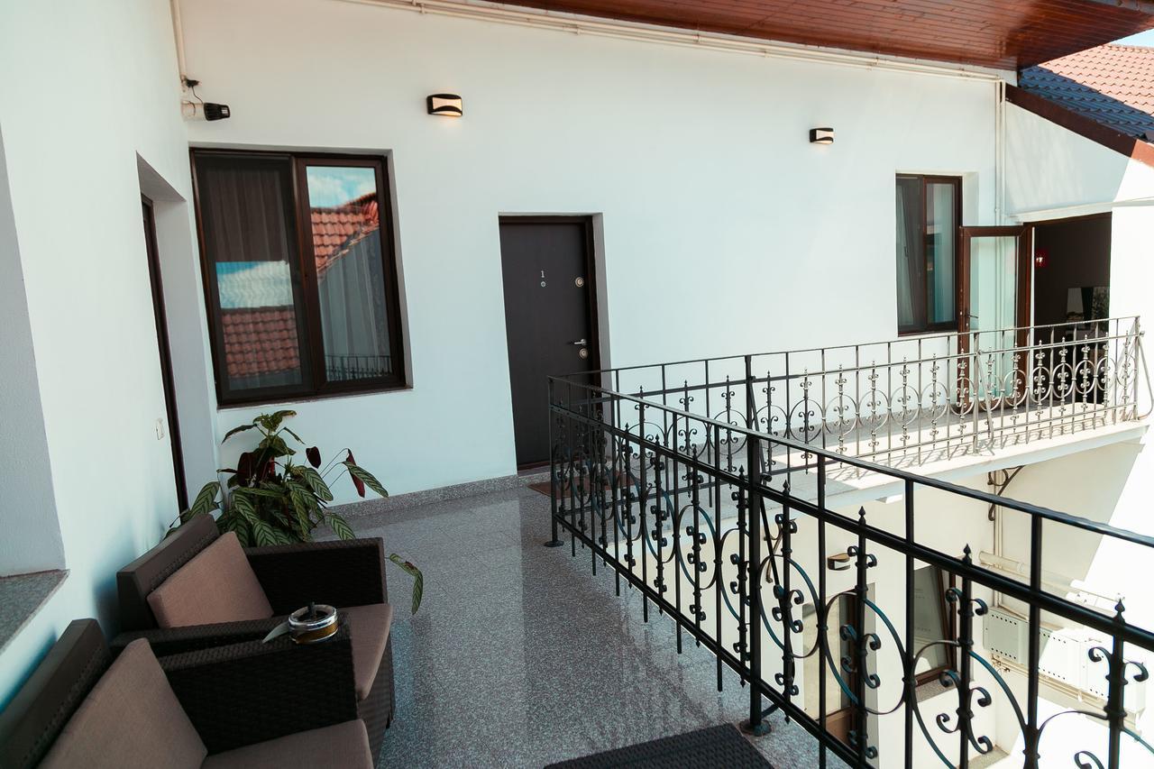 Elegant House 호텔 Făgăraş 외부 사진