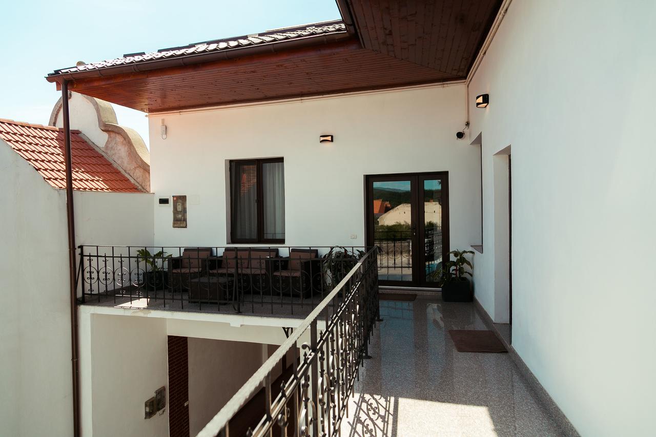 Elegant House 호텔 Făgăraş 외부 사진